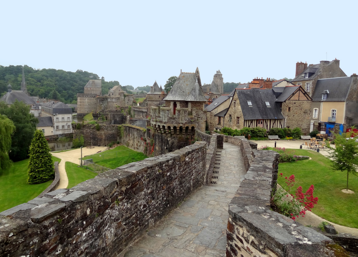 Bretaña y Normandía con París