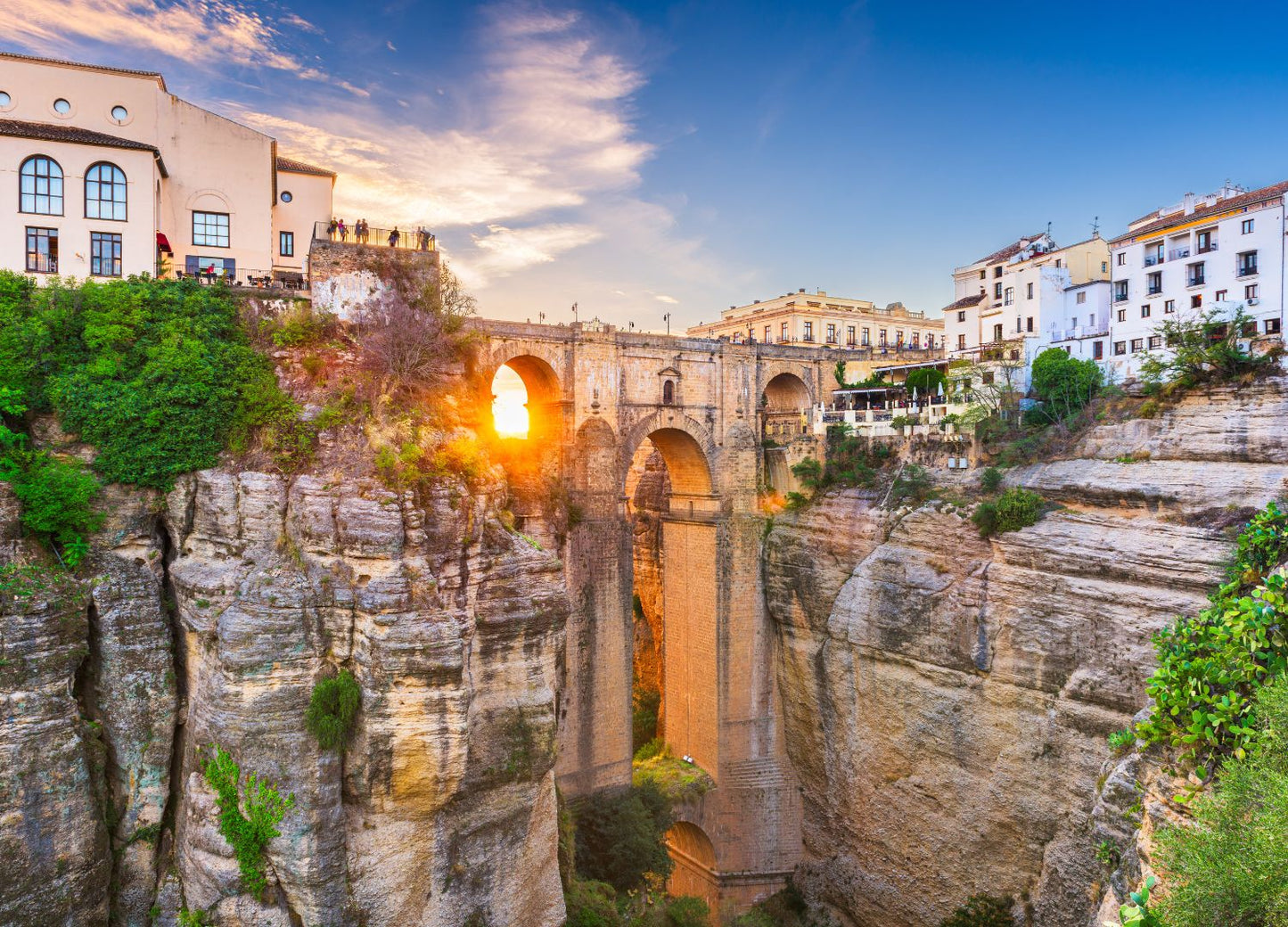 París, Lourdes, Costa Azul, Provenza con España y Lisboa