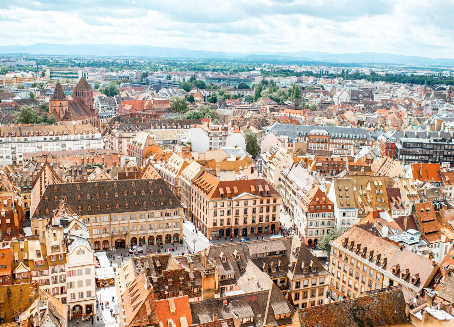 París, Borgoña, Italia, Suiza y Alsacia