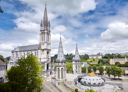 Madrid y París con Lourdes Turista