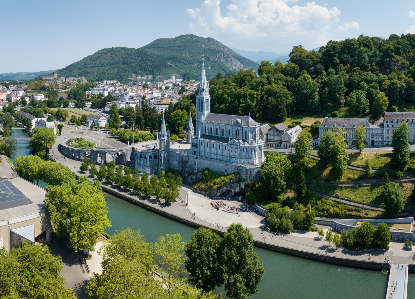 Madrid y París con Lourdes Turista